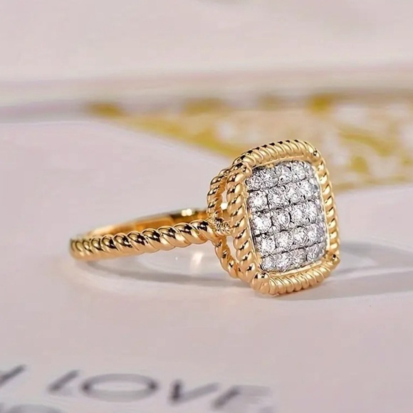 New Size 6 Paved Cubic Zirconia Ring - Picture 3 of 3